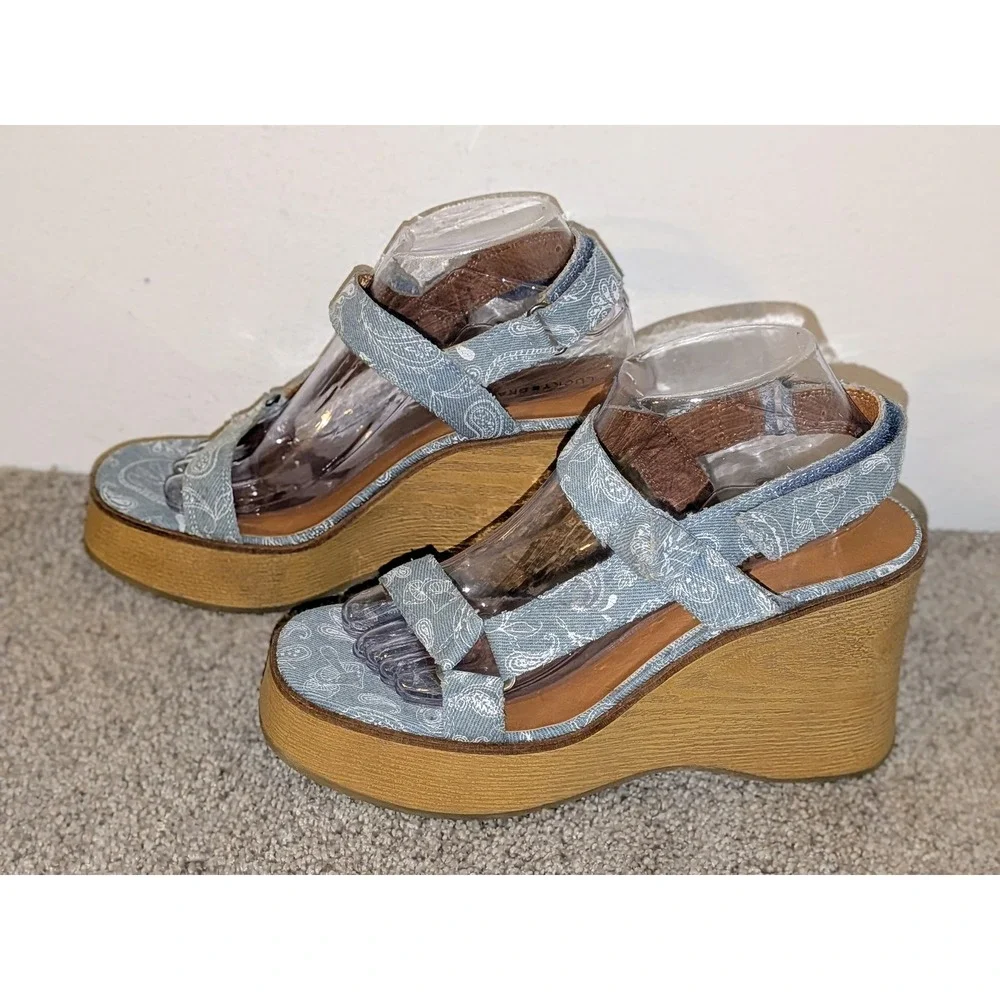 Lucky Brand Blue Paisley Denim Platform Wedge‎ Sandals 9M 40 Boho Wood Grain